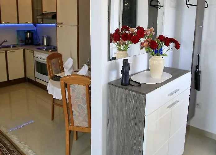 Panorama アパート ポレッチ